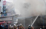 Cháy chợ cá lớn nhất thế giới tại Nhật Bản